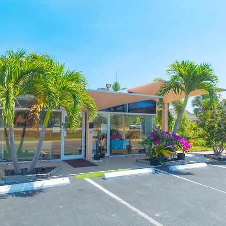 Warm Mineral Springs Motel ノースポート エクステリア 写真