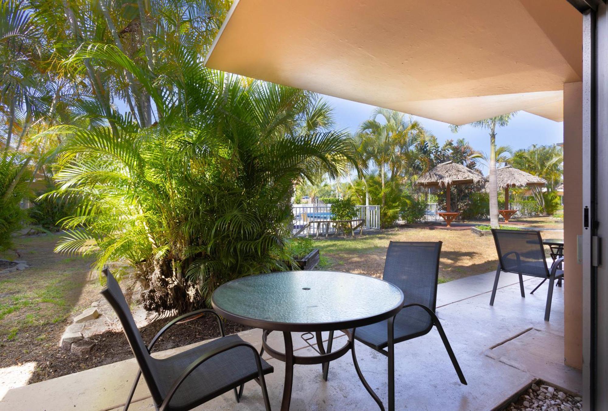 Warm Mineral Springs Motel ノースポート エクステリア 写真