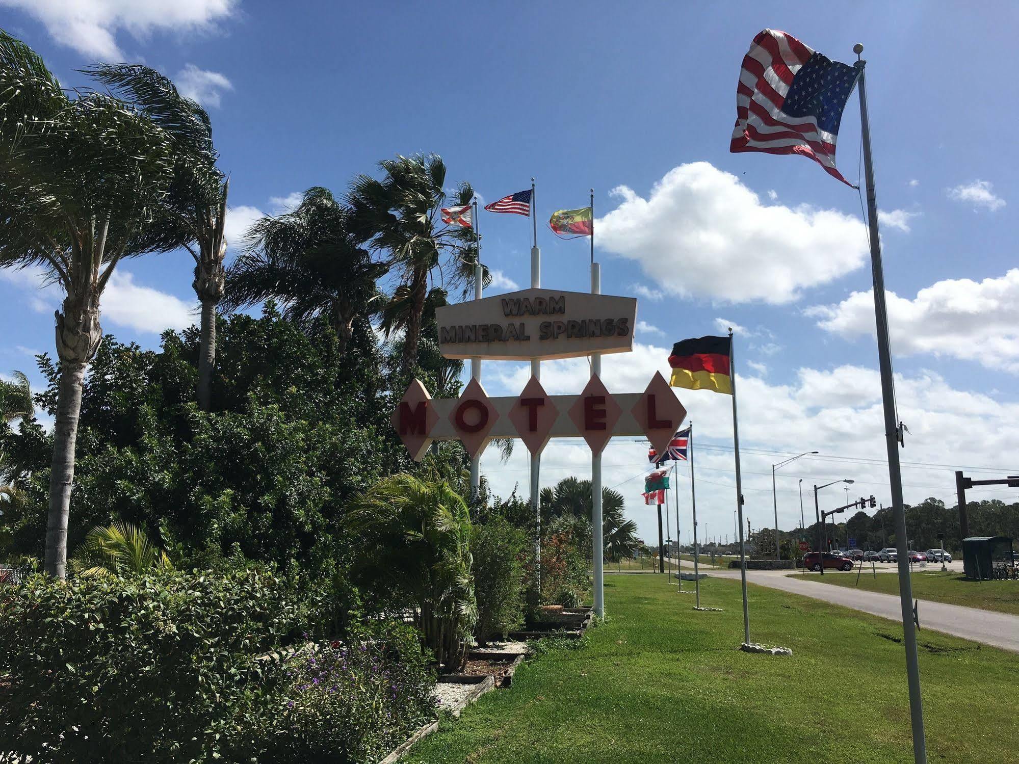 Warm Mineral Springs Motel ノースポート エクステリア 写真